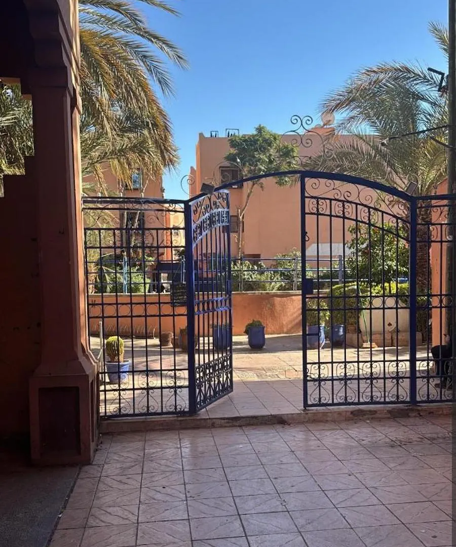 Cozy Airport Apartment Only 5 Minutes Walk Marrakesh