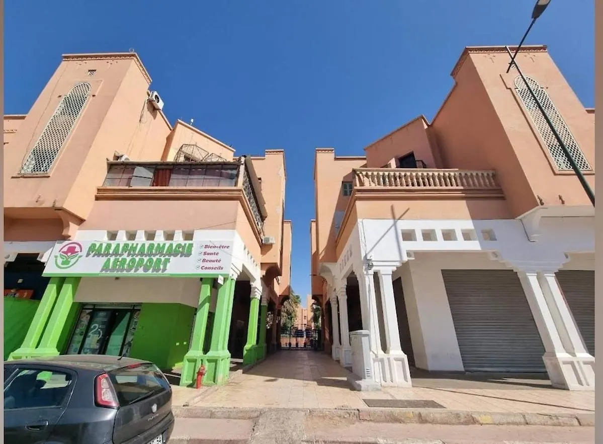 Cozy Airport Apartment Only 5 Minutes Walk Marrakesh