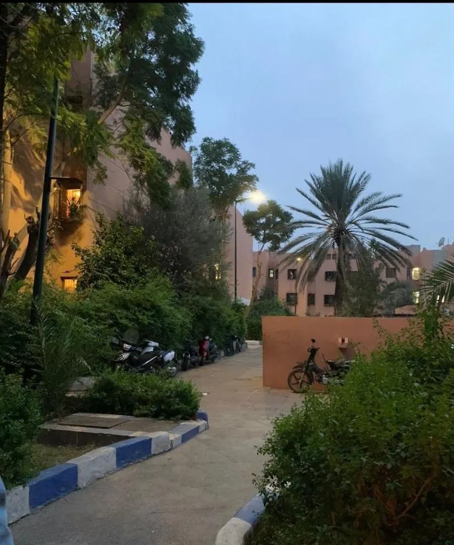 Cozy Airport Apartment Only 5 Minutes Walk Marrakesh