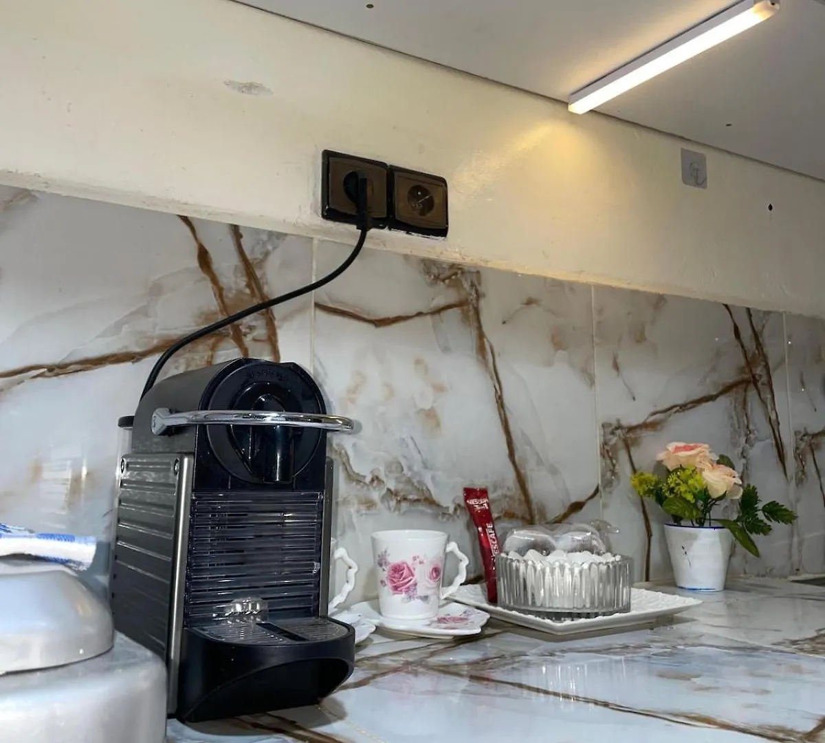 Cozy Airport Apartment Only 5 Minutes Walk Marrakesh 0*,